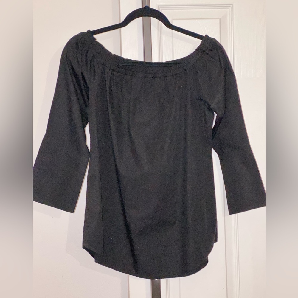 White House Black market Black off the shoulder cotton blouse